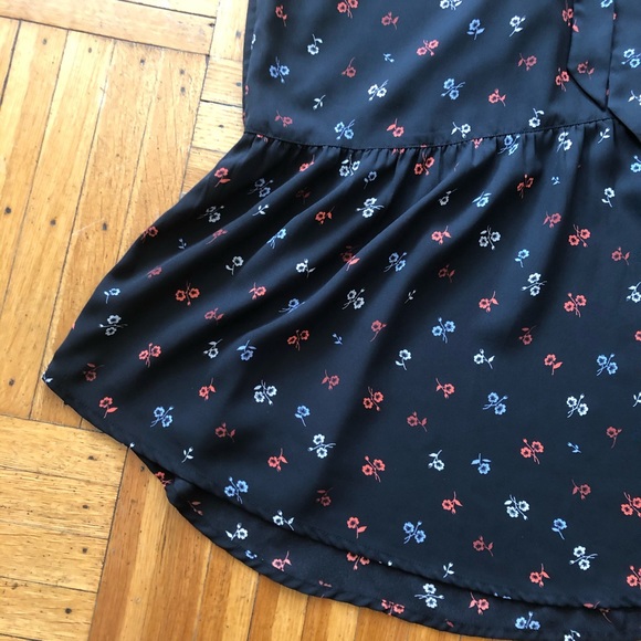 GAP • Boho sprig floral midi w/embroidered yoke - Picture 6 of 8